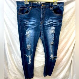 VIP Distressed & torn faded skinny leg Blue Jeans ladies sz 15/16